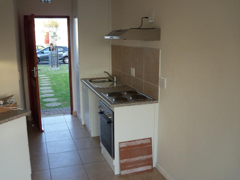 To Let 2 Bedroom Property for Rent in Highbury Western Cape